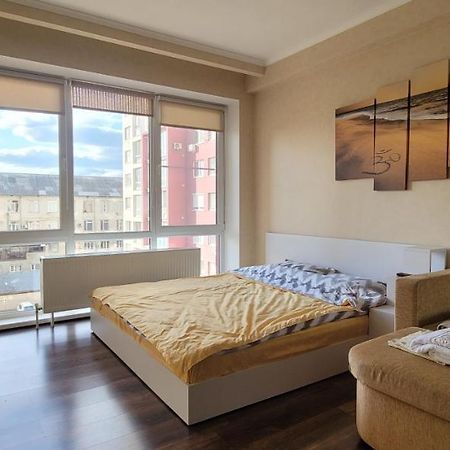 Уютная Квартира В Новом Доме Comfortable Apartment In New Development Kisinyov Kültér fotó