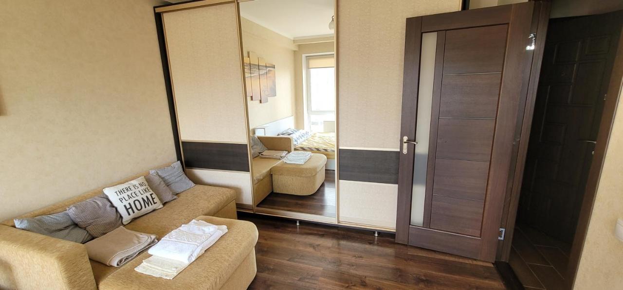 Уютная Квартира В Новом Доме Comfortable Apartment In New Development Kisinyov Kültér fotó