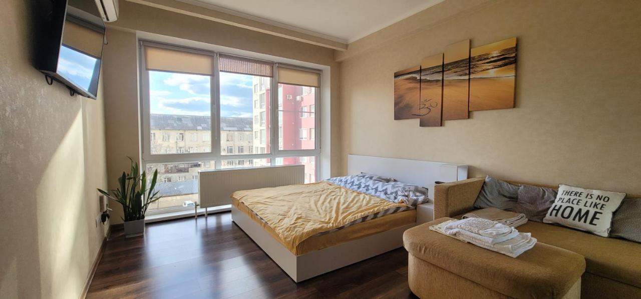 Уютная Квартира В Новом Доме Comfortable Apartment In New Development Kisinyov Kültér fotó