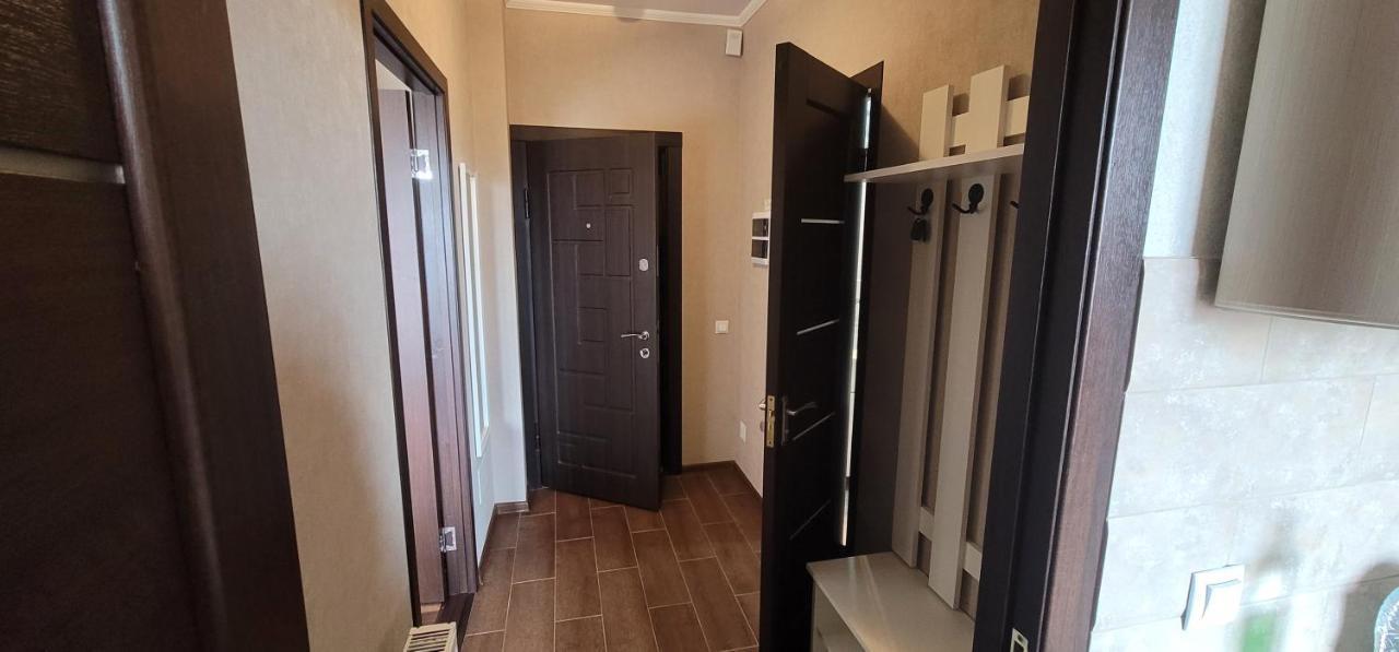 Уютная Квартира В Новом Доме Comfortable Apartment In New Development Kisinyov Kültér fotó